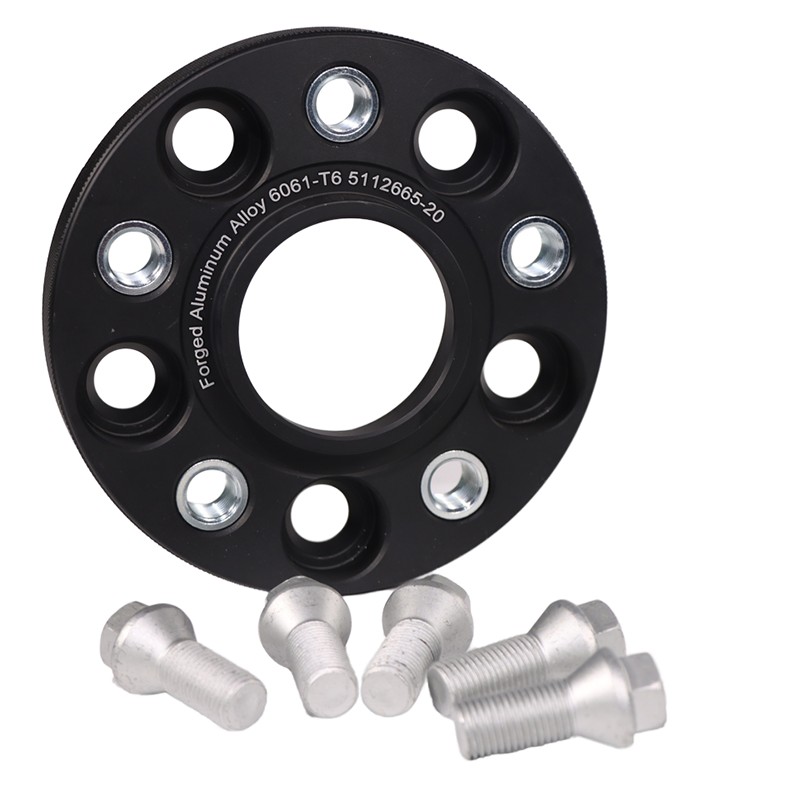 Slip-On vs Bolt-On Wheel Spacers: Differences, Hardware and Fitment